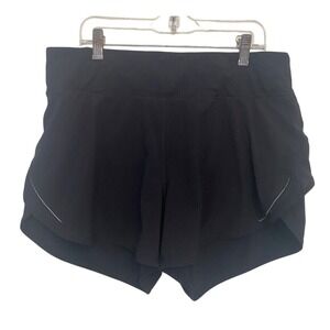 Lululemon black shorts 2.5 inch high rise Size M‎